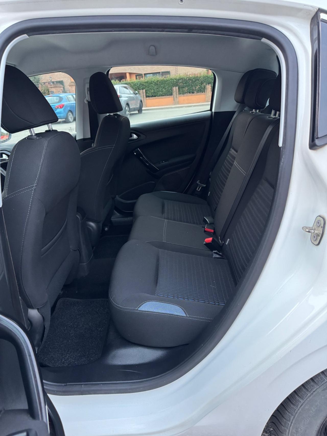 Peugeot 208 1.2 VTi 82 CV 5 porte Allure