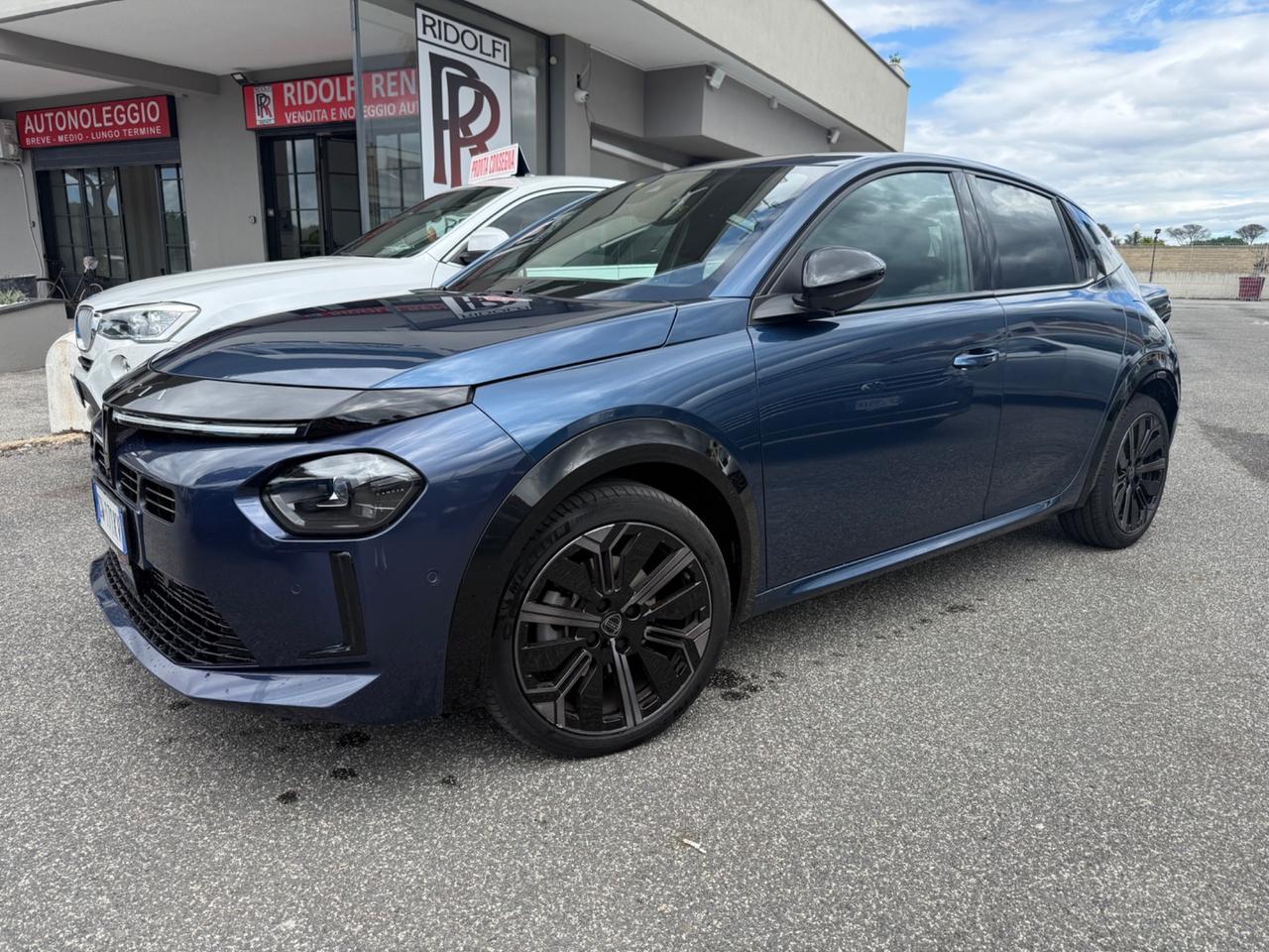 Lancia Ypsilon Hybrid e-DCT Edizione Cassina