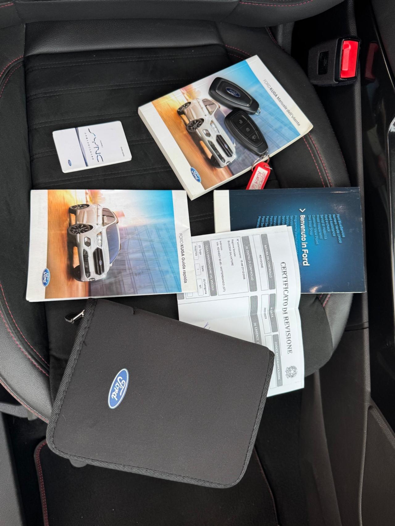 Ford Kuga 1.5 TDCI 120 CV S&S 2WD ST-Line