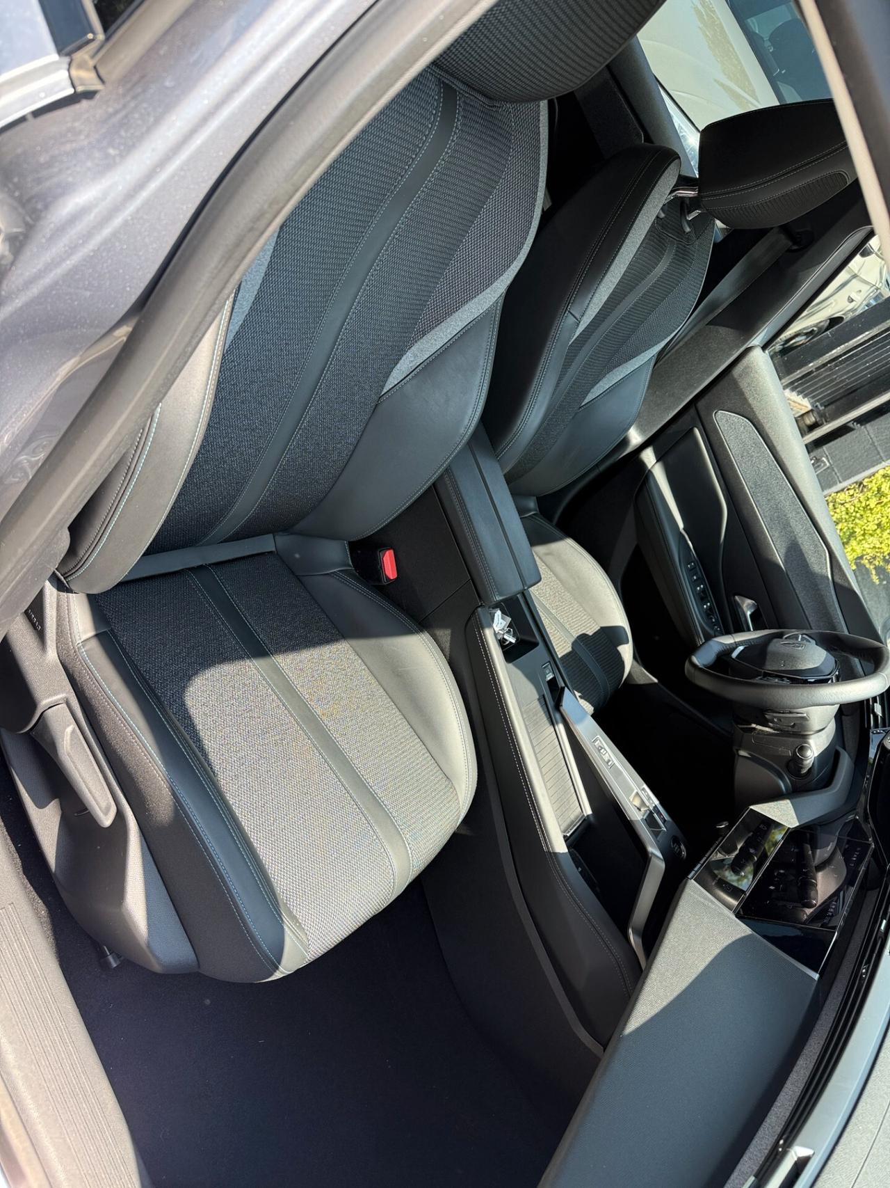 Peugeot 308 BlueHDi 130 S&S EAT8 SW Allure