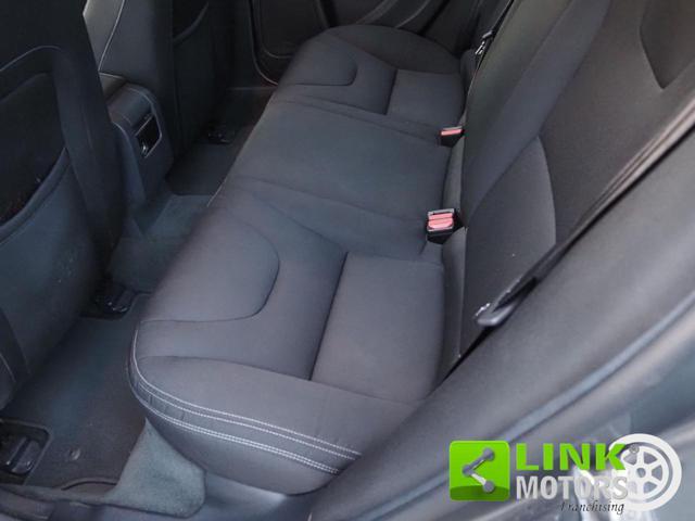 VOLVO V60 D2 Geartronic Kinetic