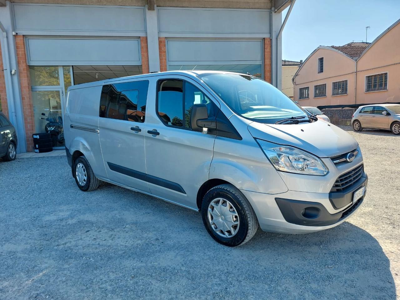 Ford CUSTOM AUTOCARRO 6 POSTI GANCIO TRAINO EURO 6B