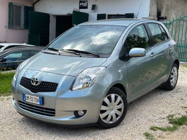 Toyota Yaris 1.3 5P AUTOMATICA SOL NEOPAT KMCERT GARANZ