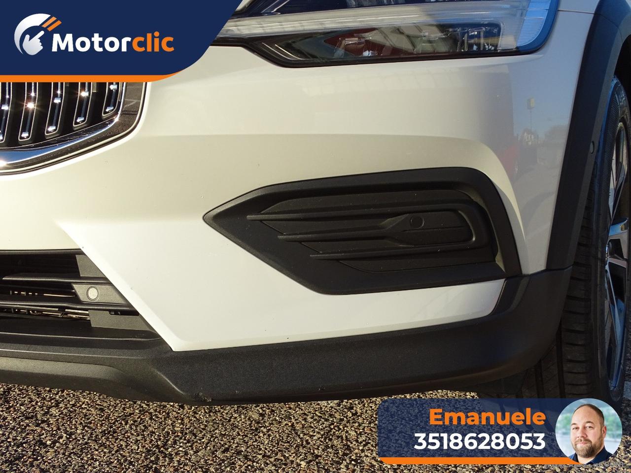 VOLVO V60 Cross Country B4