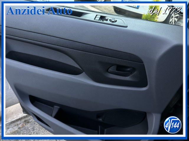 PEUGEOT Expert BlueHDi 120 Combi 9 posti (Traveller)