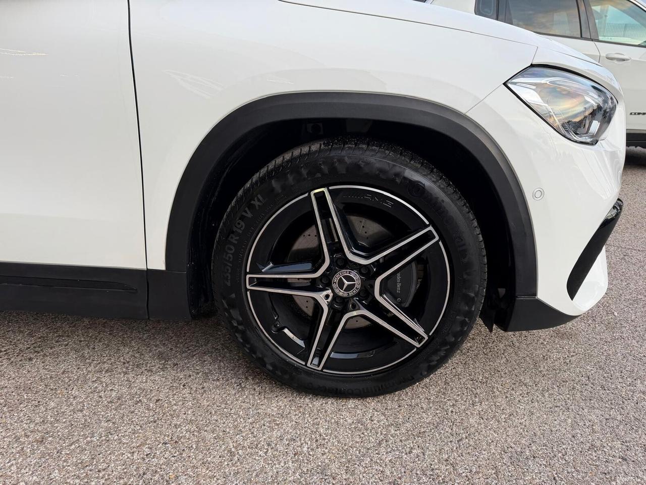 MERCEDES-BENZ GLA 200D PREMIUM 2.0 150CV PELLE NAVI CAM ANNO 2022