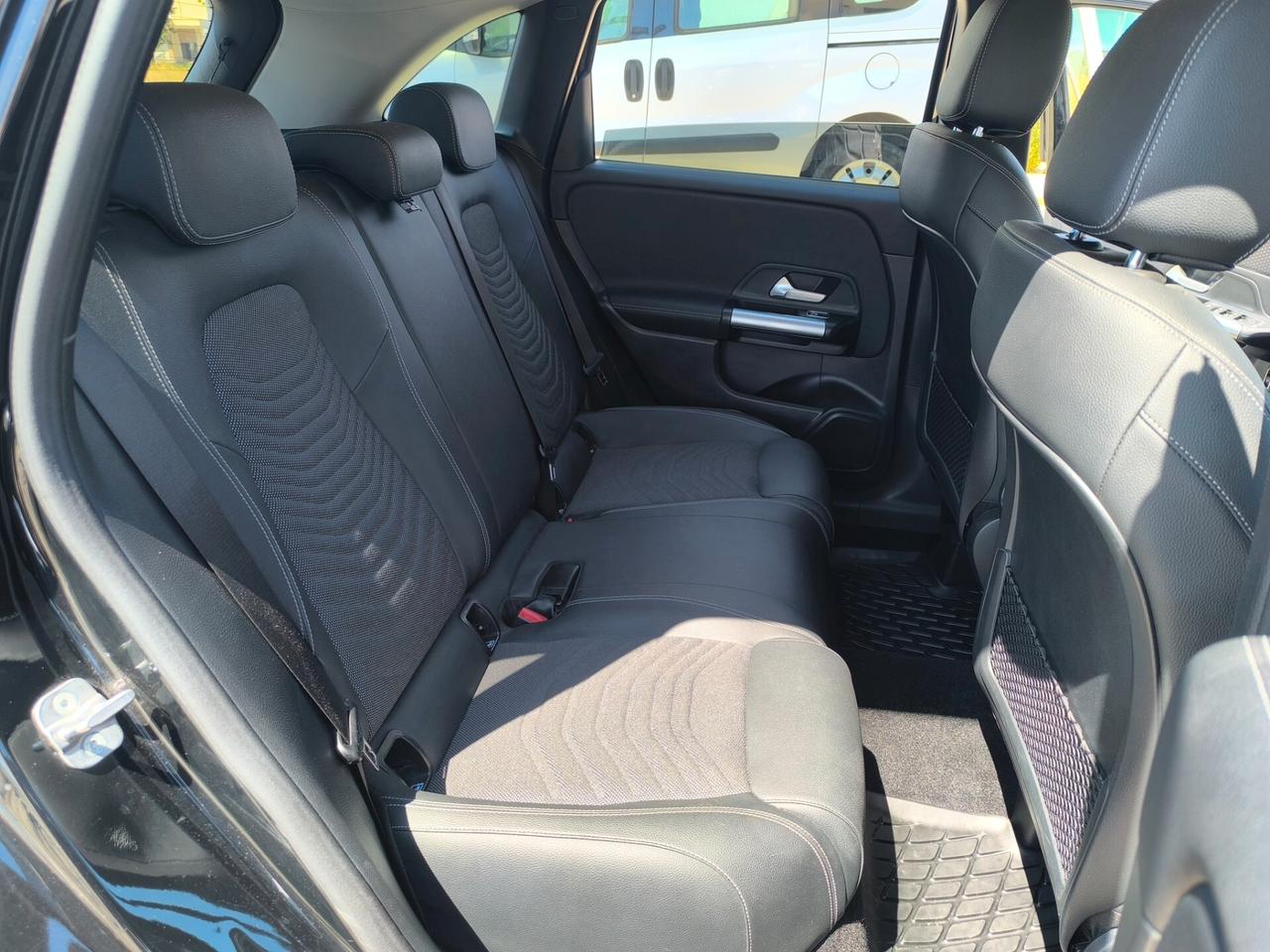 Mercedes-benz B 180 220 DIESEL NAV/LUCI AMBIENT/RETRO/ TAGLIANDI MERCEDES