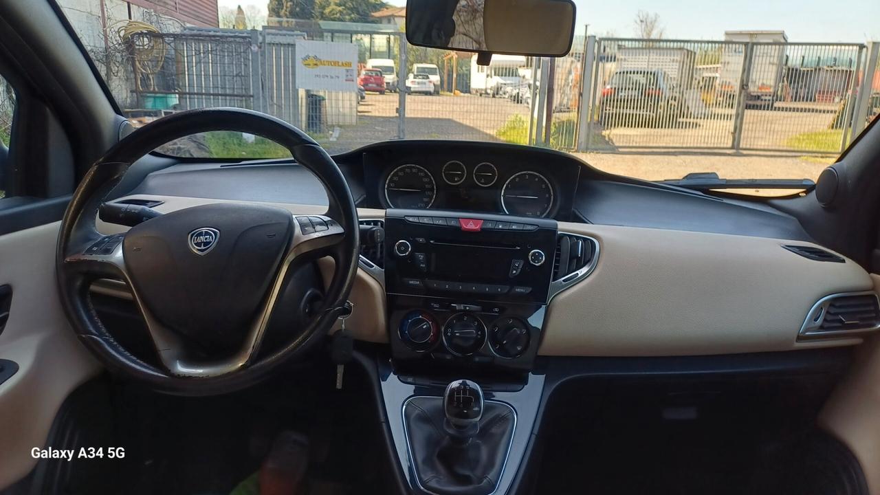 Lancia Ypsilon 5 porte Ecochic