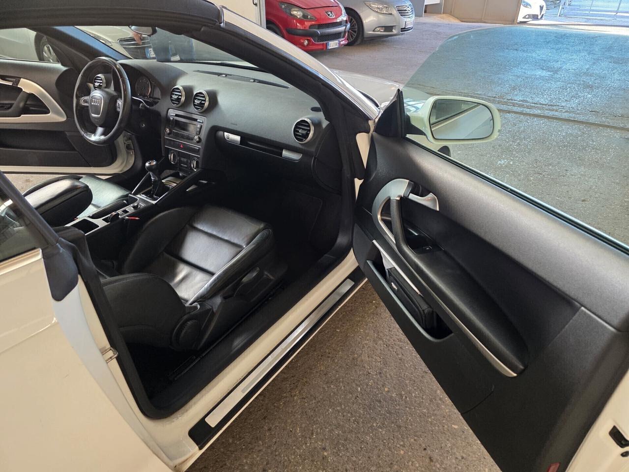 Audi A3 Cabrio 1.6 TDI 105 CV CR Ambition