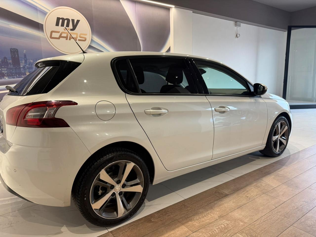 Peugeot 308 PureTech Turbo 110 S&S Access
