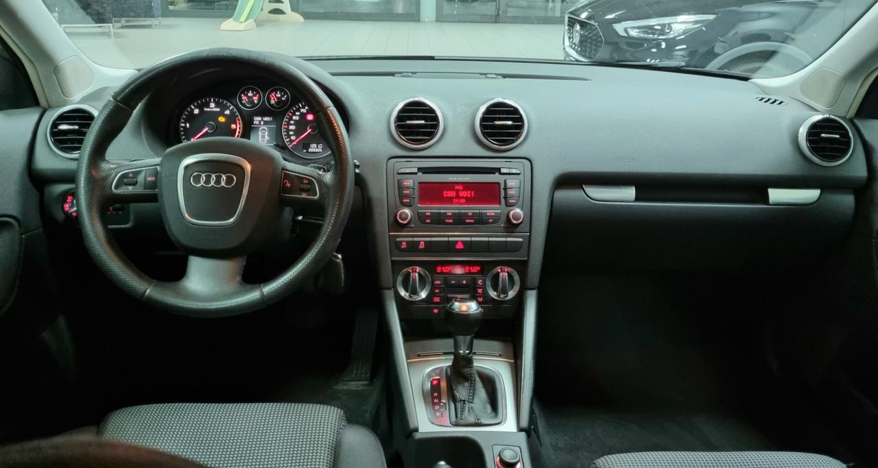 AUDI A3 1.6 TDI 105 CV S tronic AMBITION
