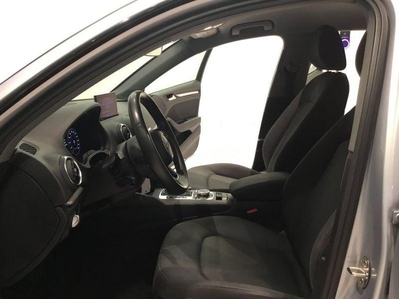 Audi A3 30 TDI Business S-TRONIC