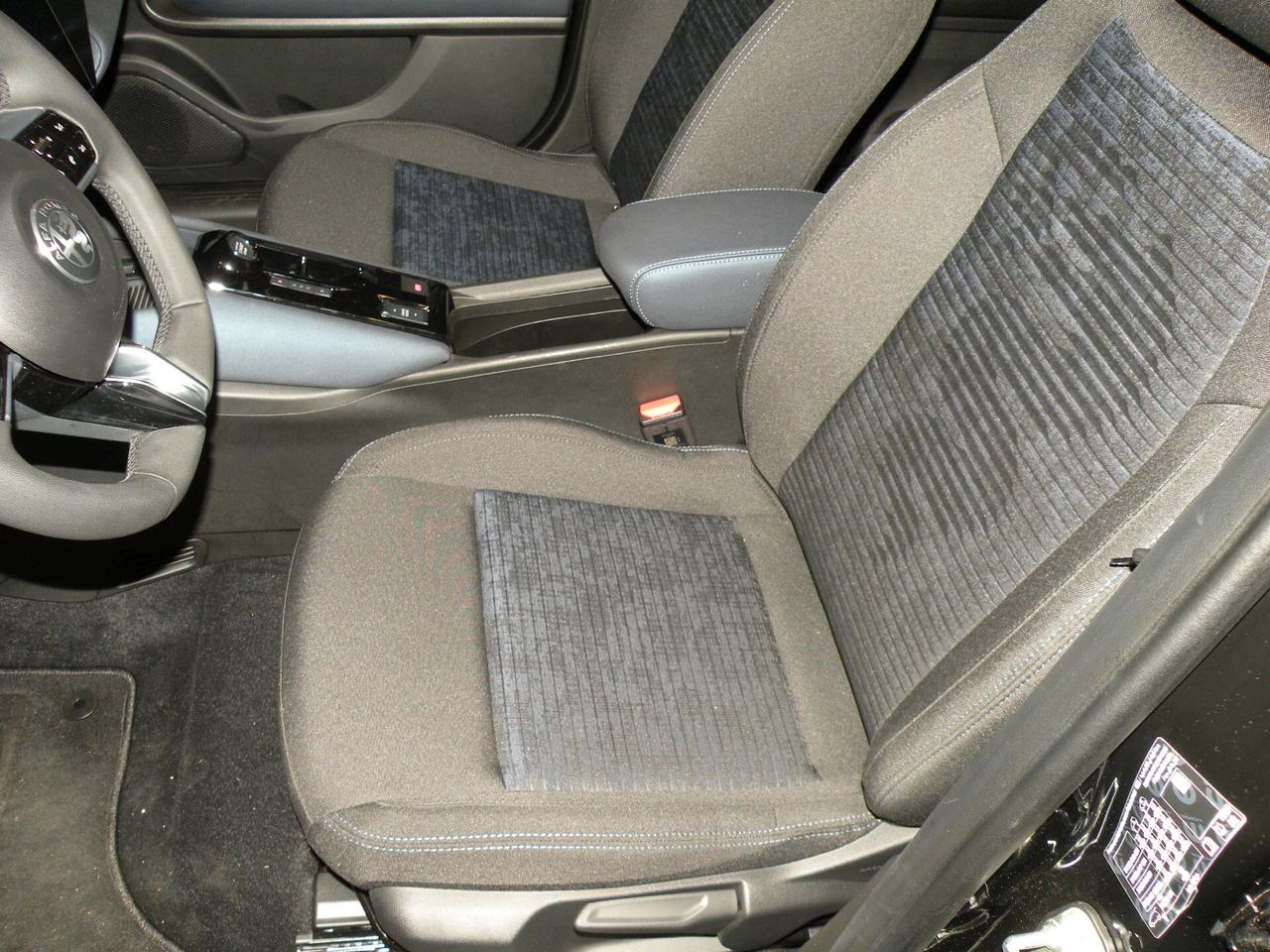 Alfa Romeo Junior 1.2 145 CV Hybrid eDCT6 Intensa