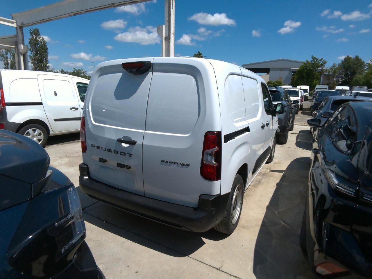 PEUGEOT Partner M 1.5 diesel 100cv S&S 3/Posti