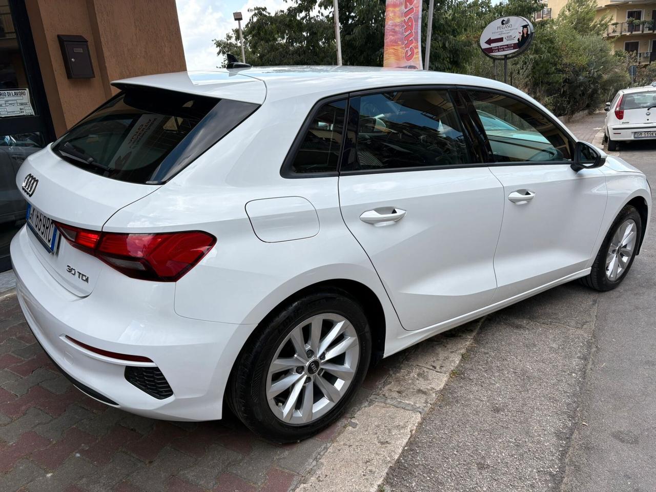 Audi A3 SPB 30 TDI Business
