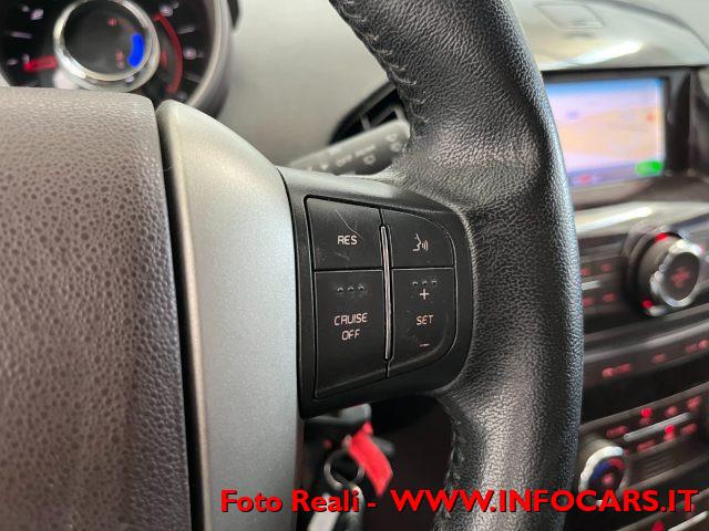 MAHINDRA XUV500 2.2 16V AWD W8 7 POSTI