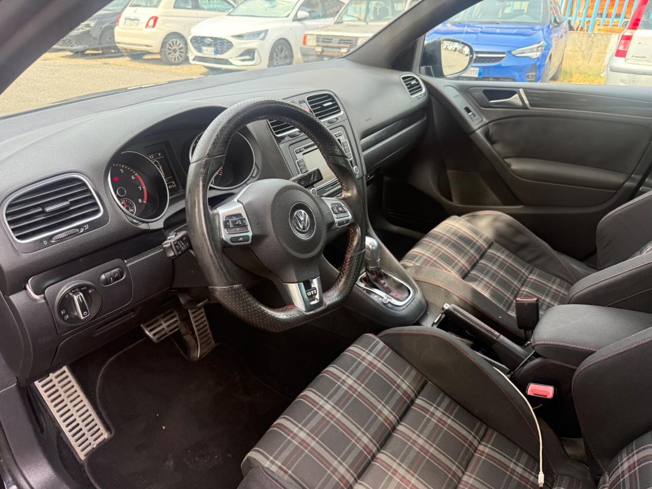Volkswagen Golf 2.0 TSI DSG 3p. GTI