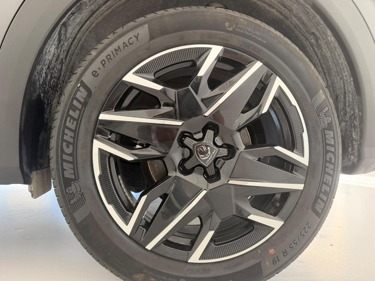 PEUGEOT 3008 Hybrid 145 e-DCS6 GT