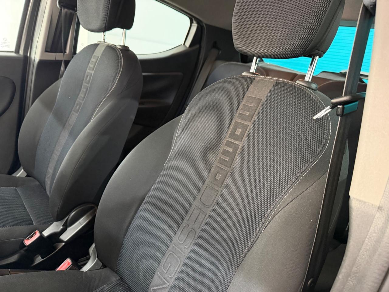 LANCIA YPSILON 1.2 BENZINA MOMO DESIGN S