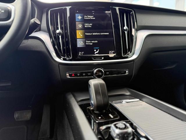 VOLVO V60 B4 (d) Geartronic Momentum SENZA VINCOLI