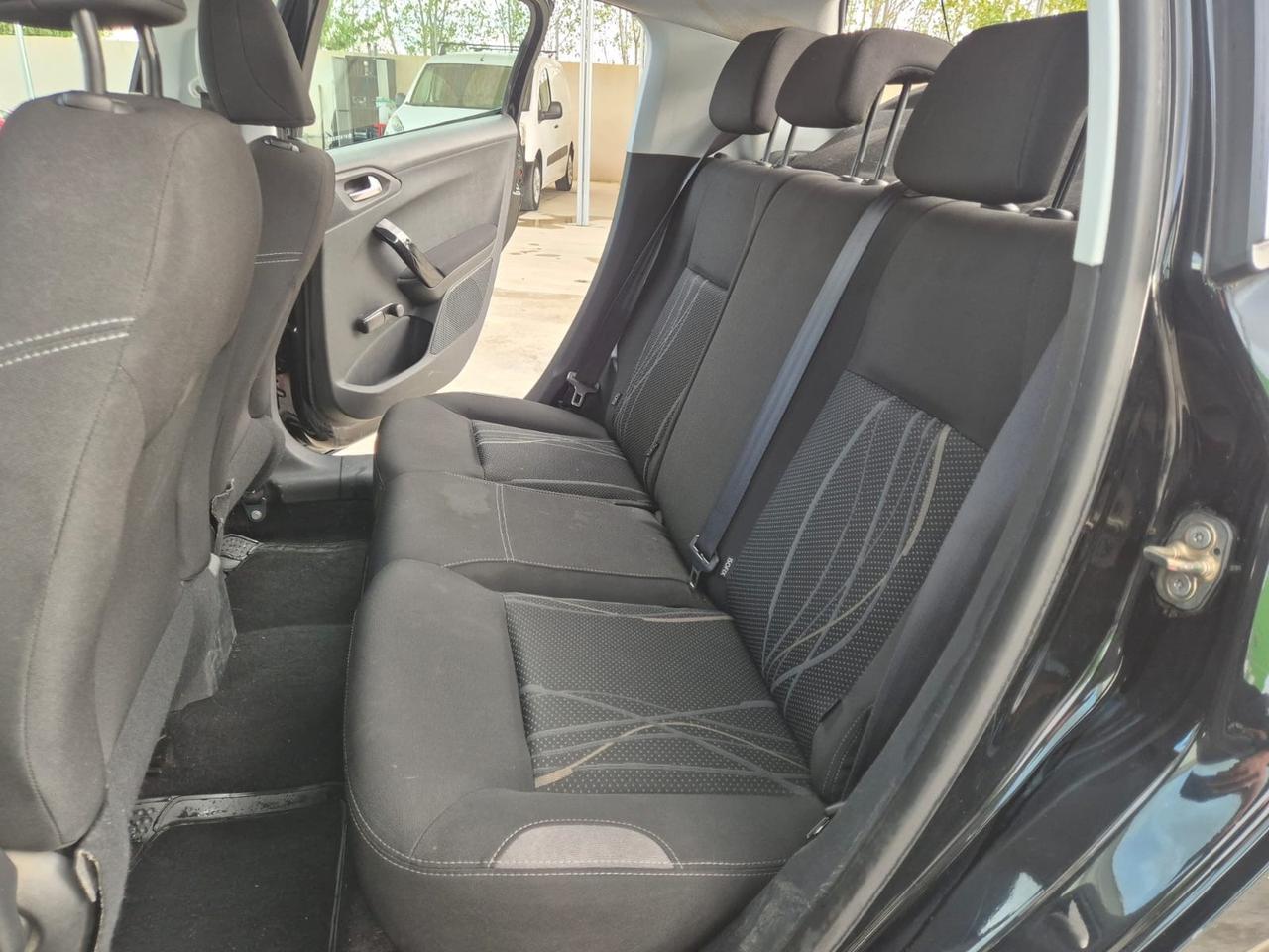 Peugeot 208 1.2 VTi 82 CV 5 porte Allure