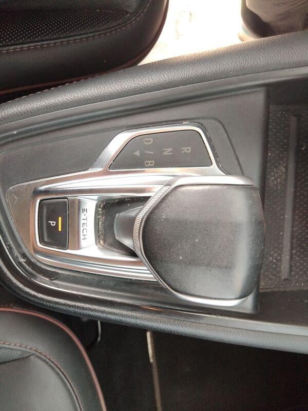 Renault Captur II 2019 1.6 E-Tech phev Initiale Paris 160cv auto