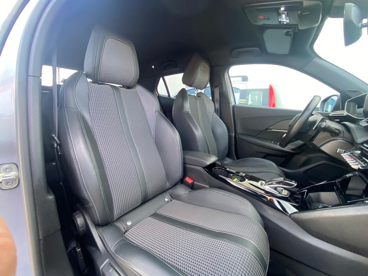 Peugeot 2008 1.5 BlueHDi 130cv S&S EAT8 GT Line