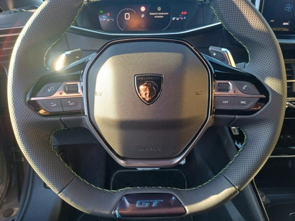 Peugeot 2008 1200 HYBRID GT 145 CV E-DCS6 KM 0