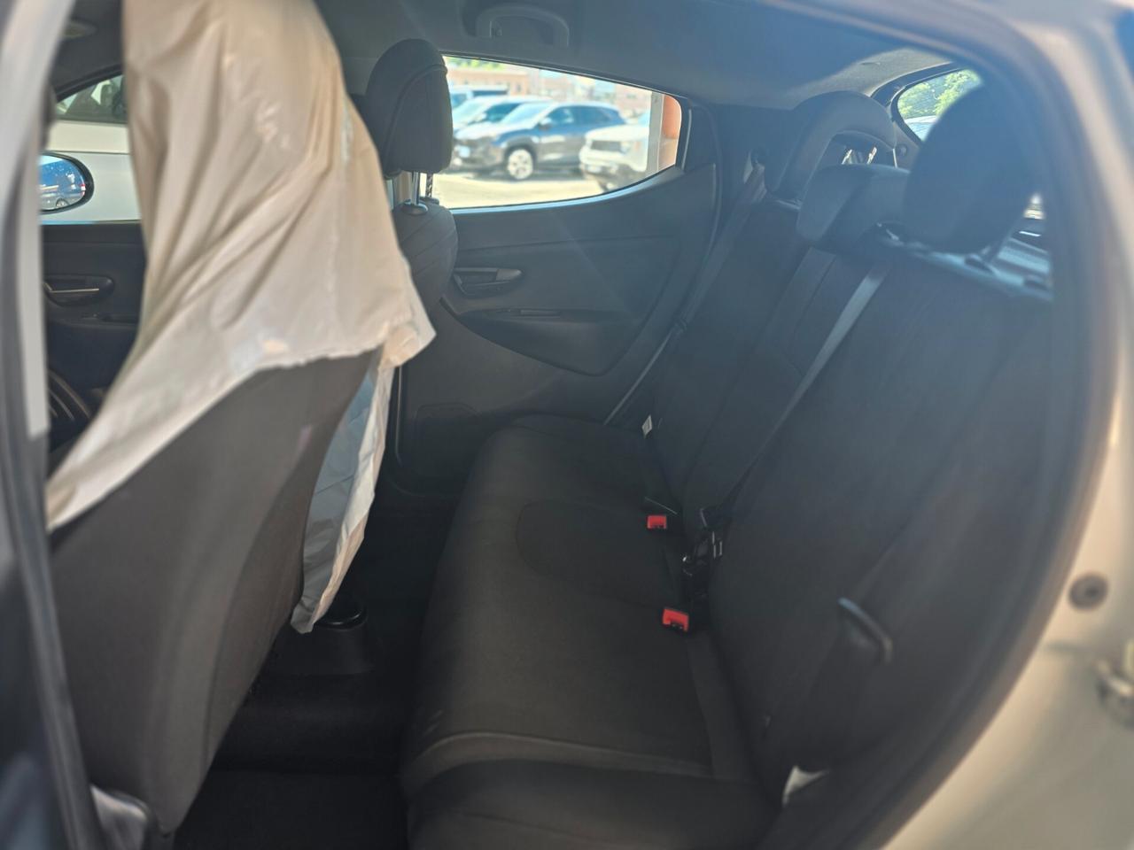 Lancia Ypsilon 1.0 FireFly 5 porte S&S Hybrid Ecochic Gold