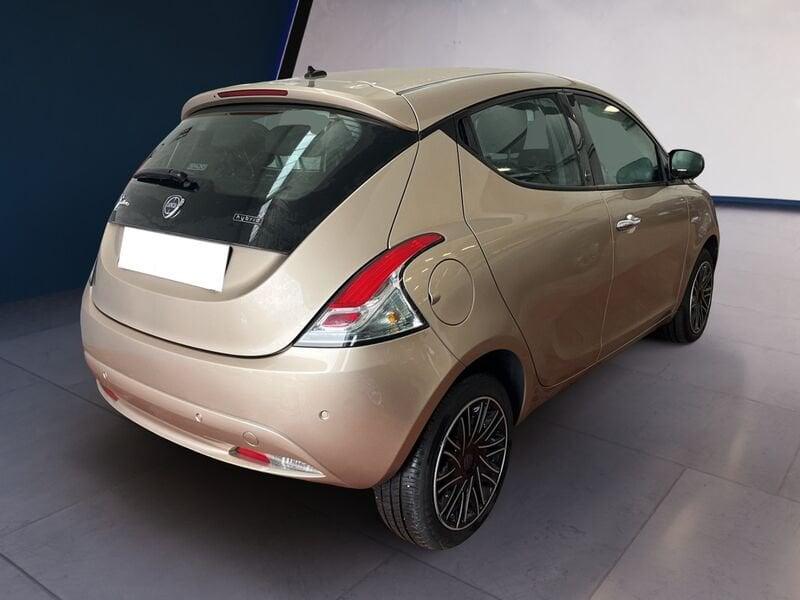 Lancia Ypsilon III 2015 1.0 hybrid Gold s&s 70cv