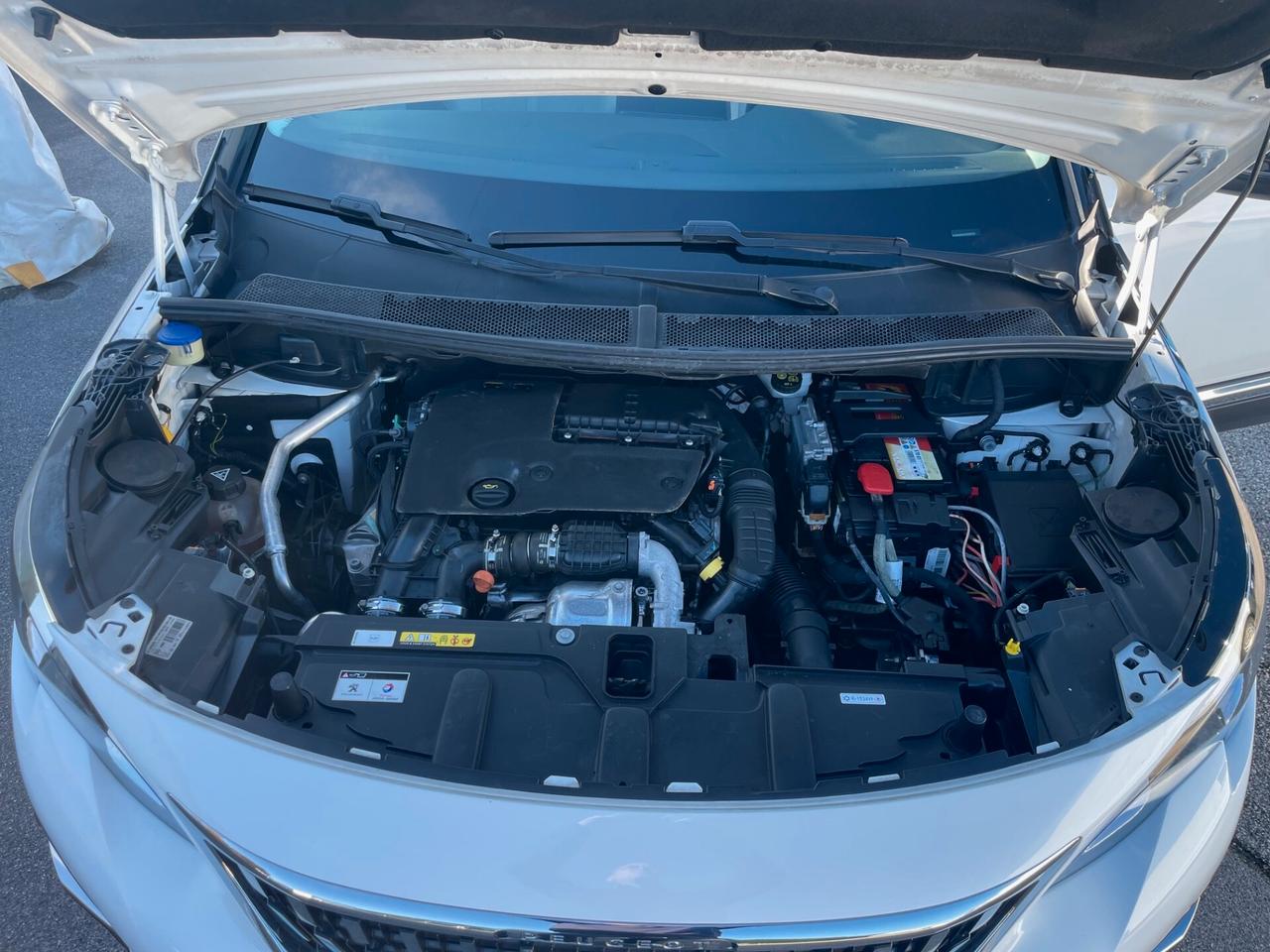 Peugeot 3008 1.6 BlueHDi 120 S&S Allure