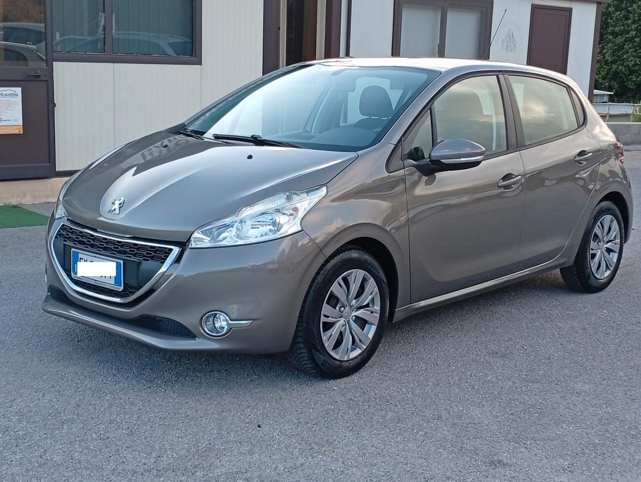 Peugeot 208 PureTech 82 5 porte Allure