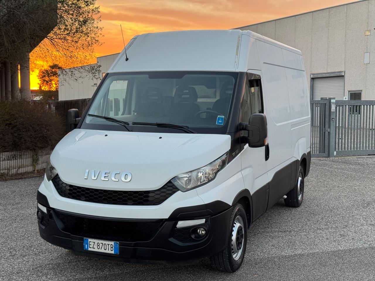 Iveco Daily 35s15 2.3 HPT 146cv L2H2