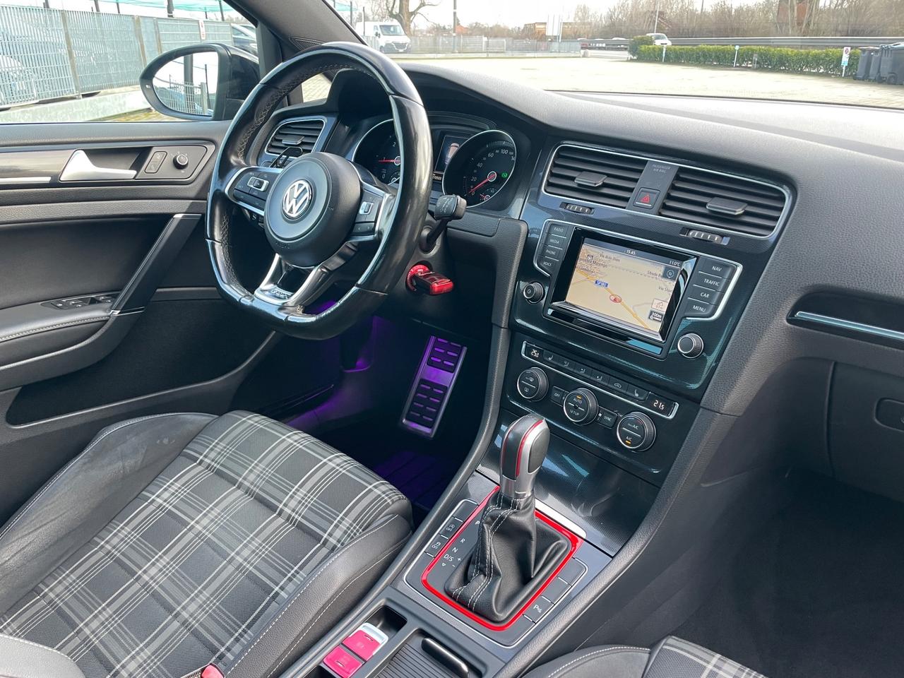 Volkswagen Golf GTD 2.0 TDI DSG 5p. BlueMotion Technology