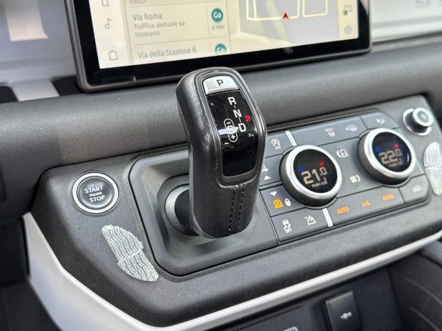 LAND ROVER Defender 110 3.0 l6 400 CV AWD Auto First Edition Gancio