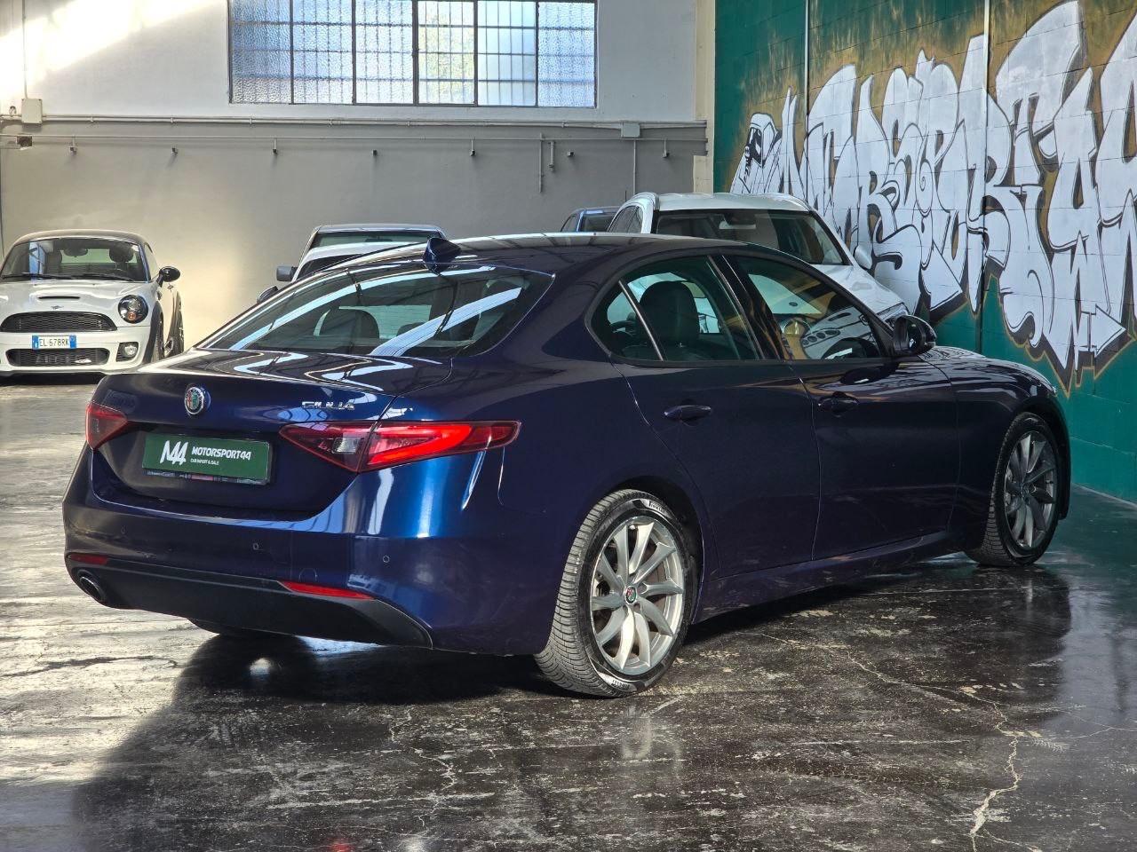 Alfa Romeo Giulia 2.2 TD 150cv AT8