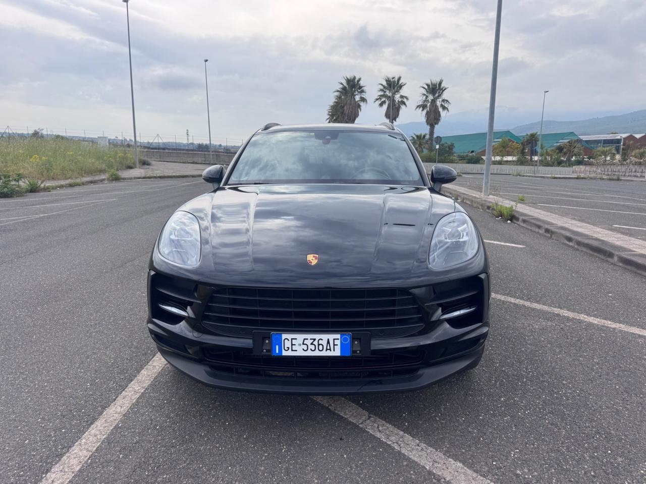 Porsche Macan 2.0 Full tetto sport chrono PERMUTE