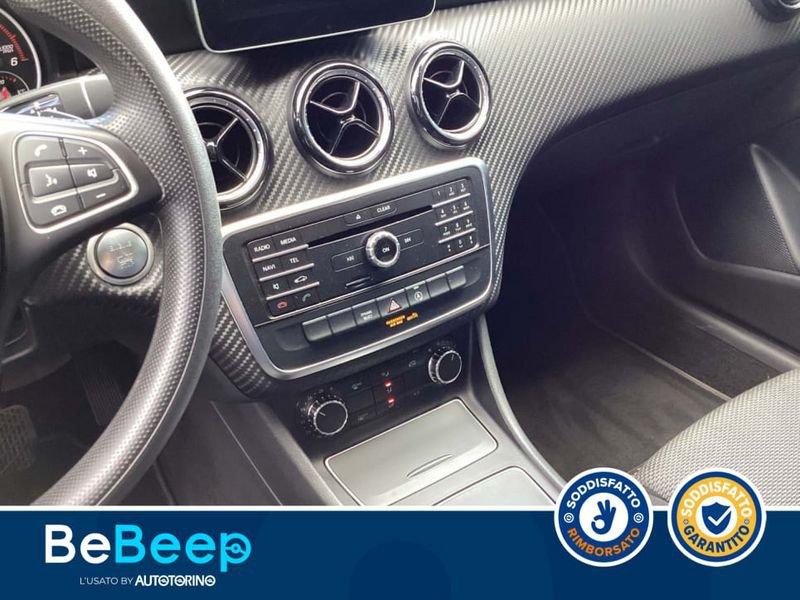Mercedes-Benz GLA 200 D BUSINESS AUTO
