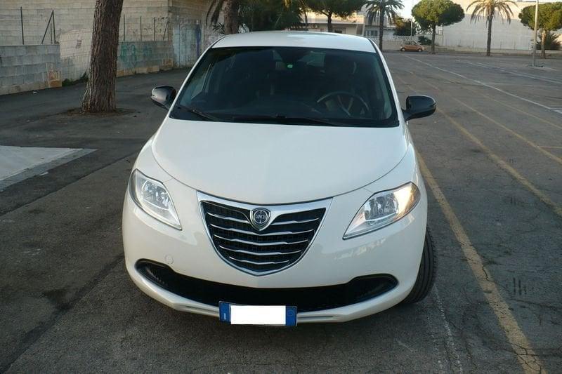 Lancia Ypsilon Ypsilon 1.2 69 CV 5 porte GPL Ecochic Silver