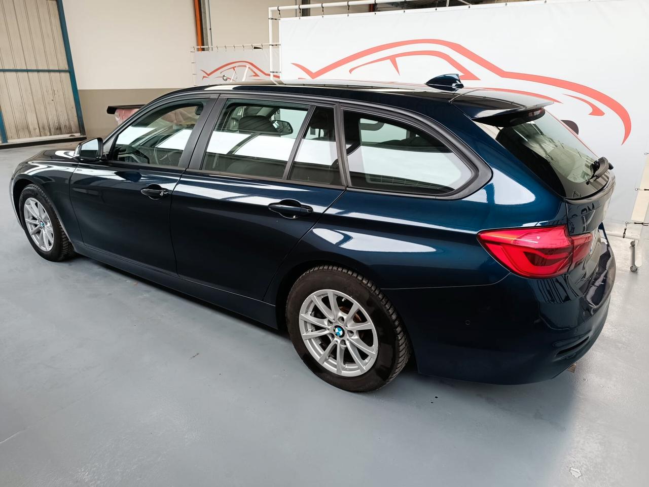 Bmw Serie 318d Touring Business Advantage aut.