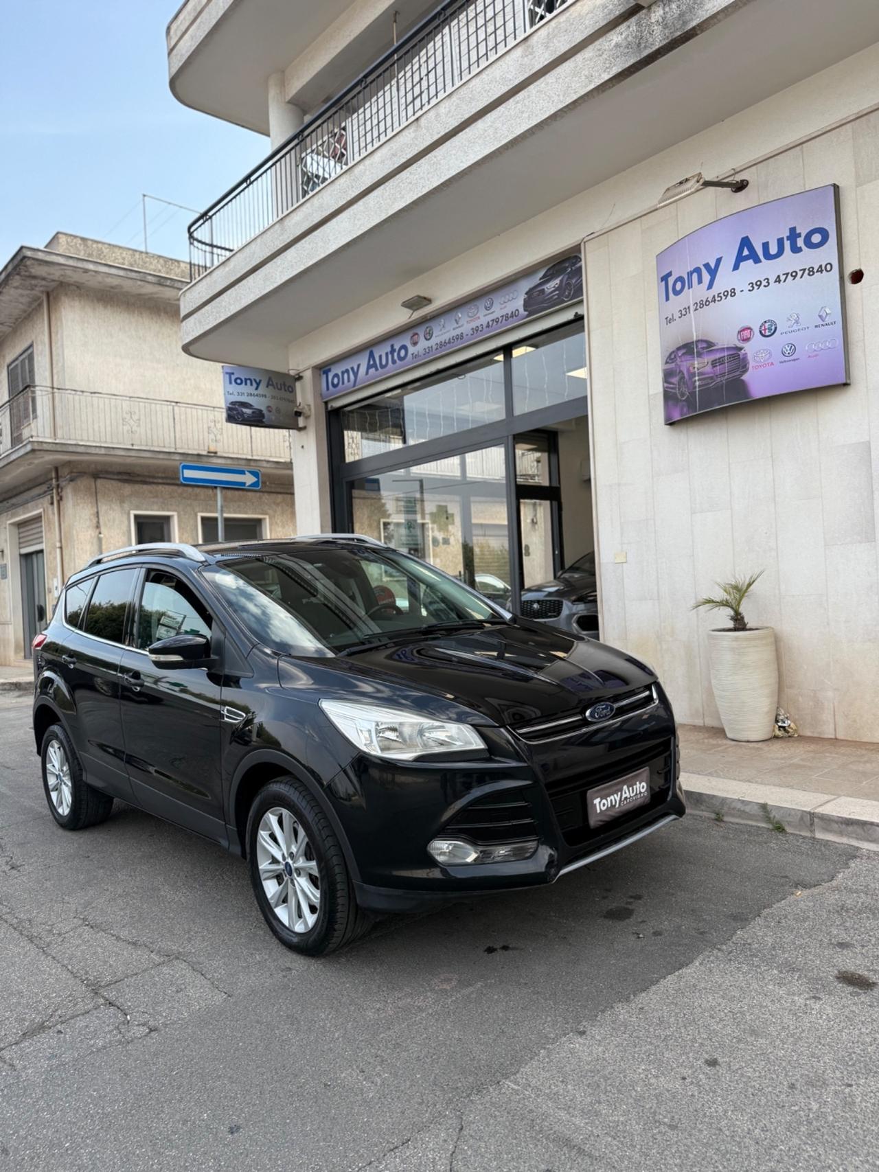 Ford Kuga 2.0 tdci Titanium 4wd 140cv powershift NAVI,PELLE,CAMBIO AUTOMATICO SOSTITUITO NUOVO 05/2025