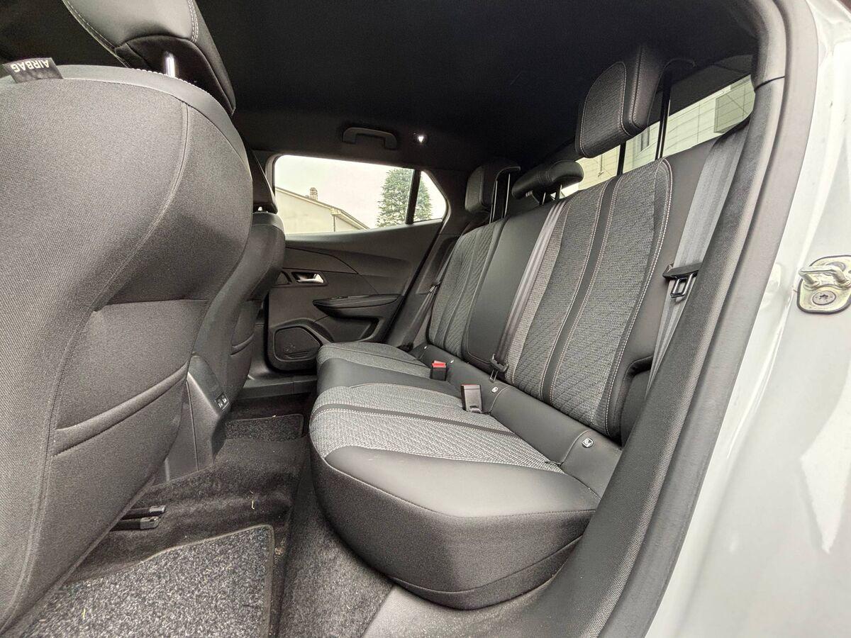Peugeot 2008 1.2 puretech Allure s&s 130cv eat8
