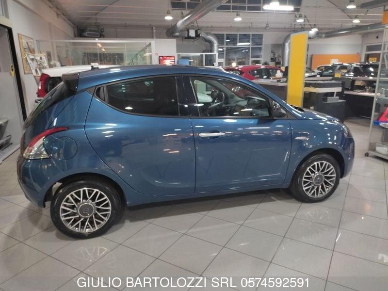 Lancia Ypsilon 1.0 FireFly 5 porte S&S Hybrid Gold Plus