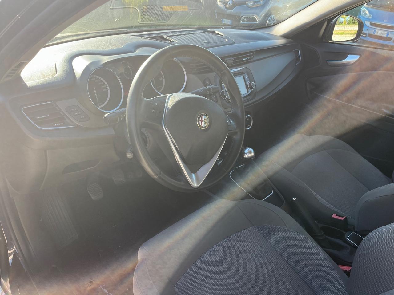 Alfa Romeo Giulietta 1.6 JTDm-2 105CV Business