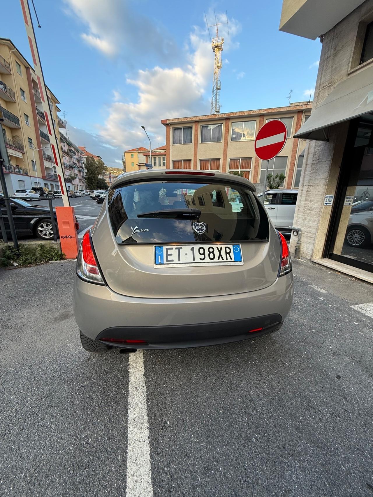 Lancia Ypsilon 1.3 MJT 16V 95 CV 5 porte S&S Elefantino
