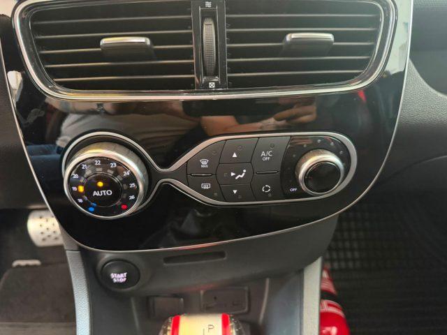 RENAULT Clio TCe 220CV R.S. Trophy //AKRAPOVIC//PELLE//