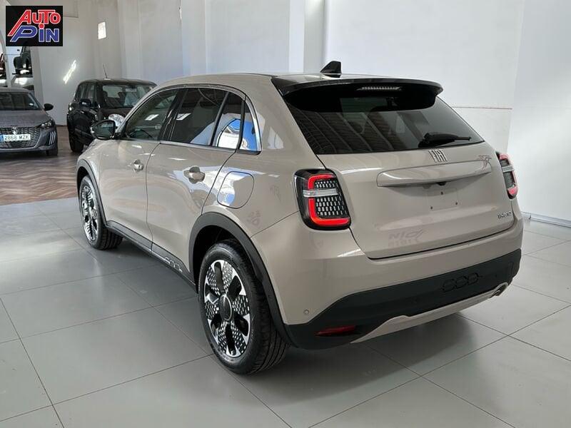 FIAT 600 600 1.2 hybrid La Prima 110cv auto