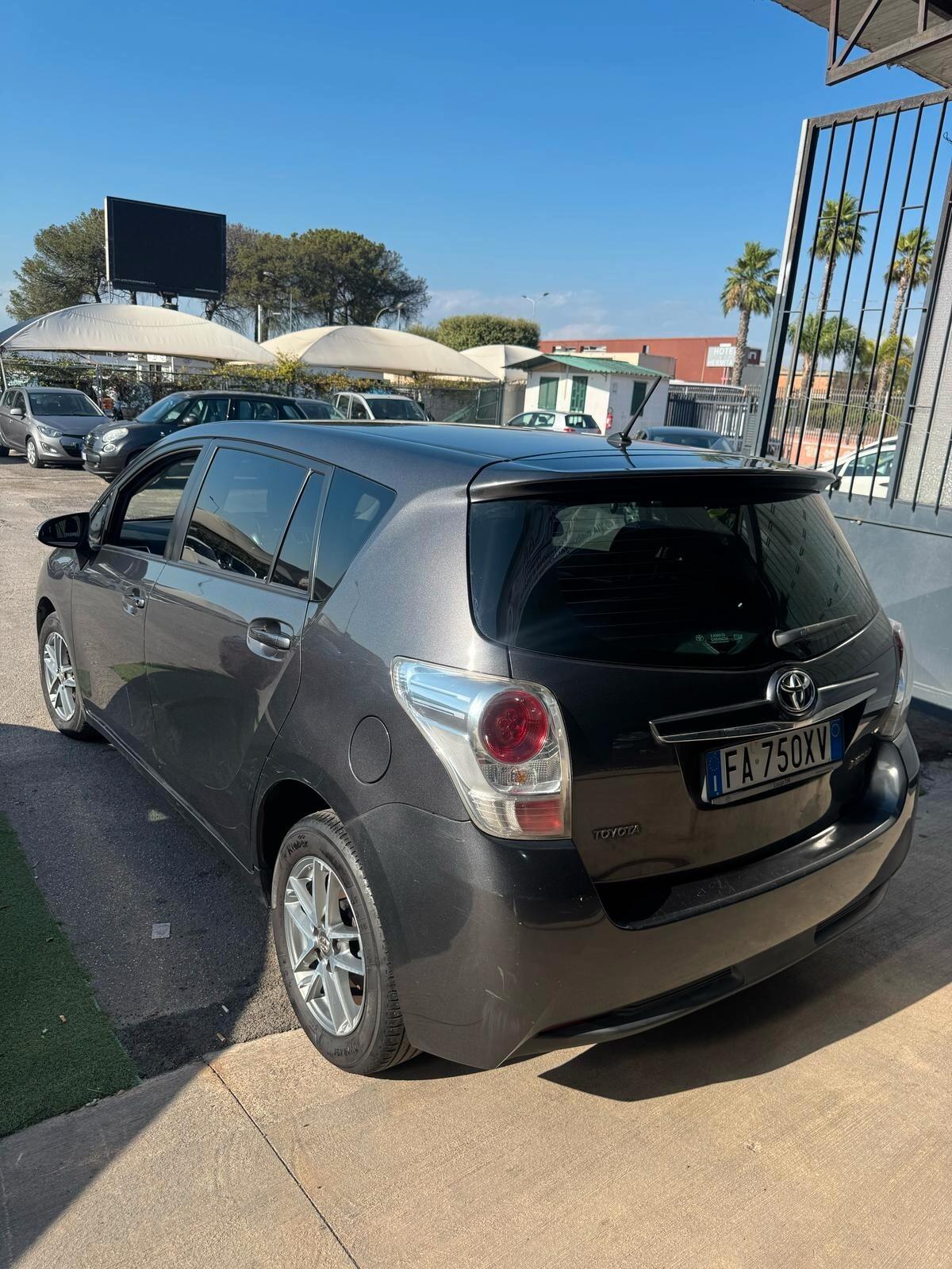 Toyota Verso 1.6 D-4D Style