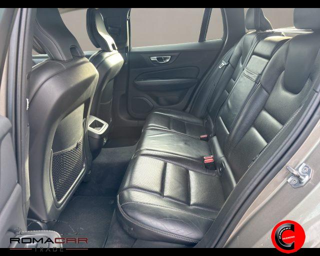 VOLVO V60 Cross Country D4 AWD Geartronic Business Plus