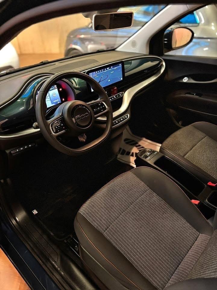 Fiat 500 500e Berlina 42 kWh Icon